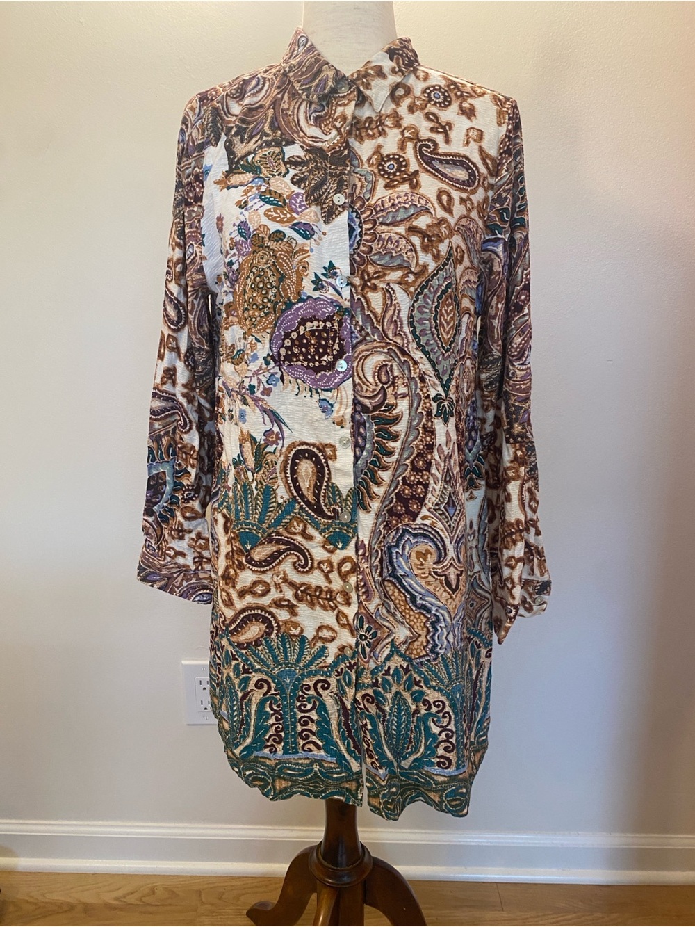 Women's Long Sleeve Paisley Tunic - Cream Multi